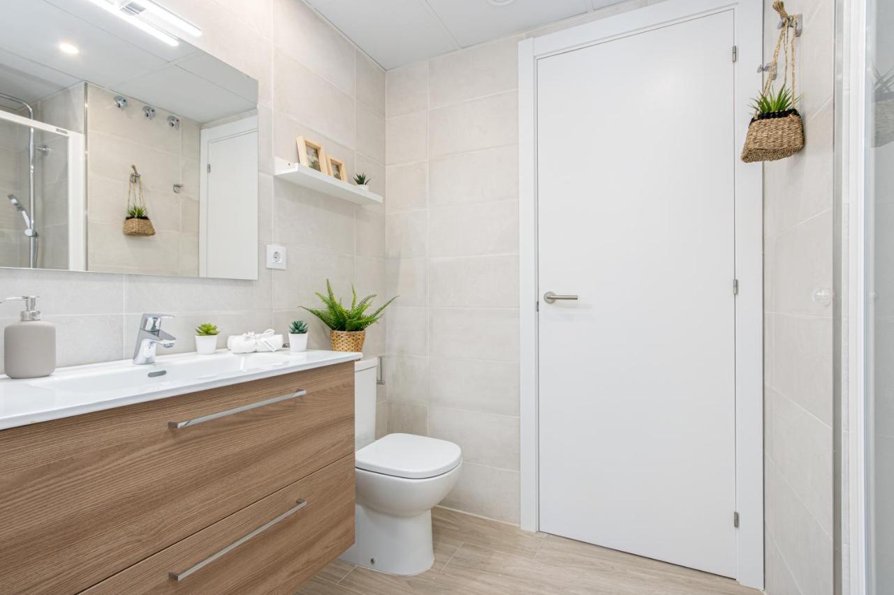 M A R I V E N T With Bathroom And Terrace 50 M2 Apartment Roses