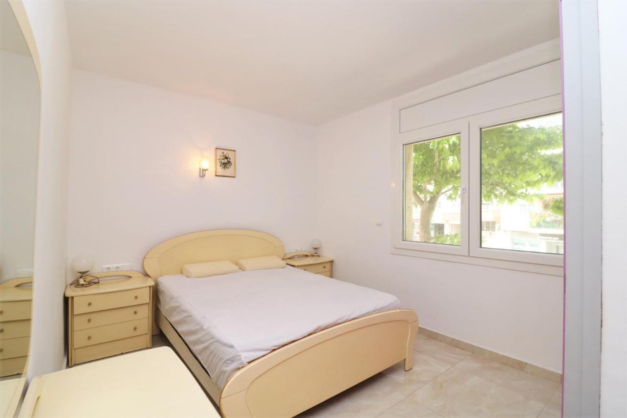Apartment Riera Ginjolers Roses