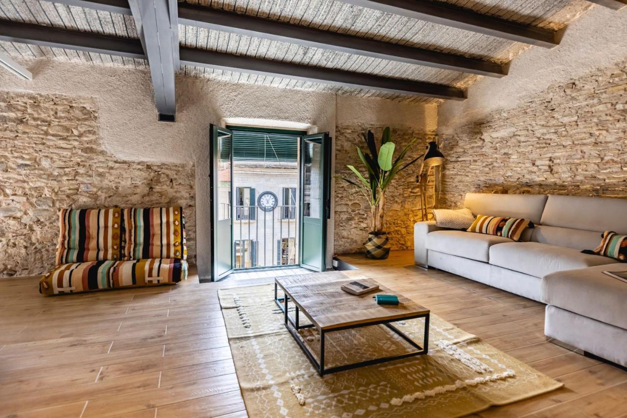 Bravissimo Placa Del Vi, Design Penthouse *