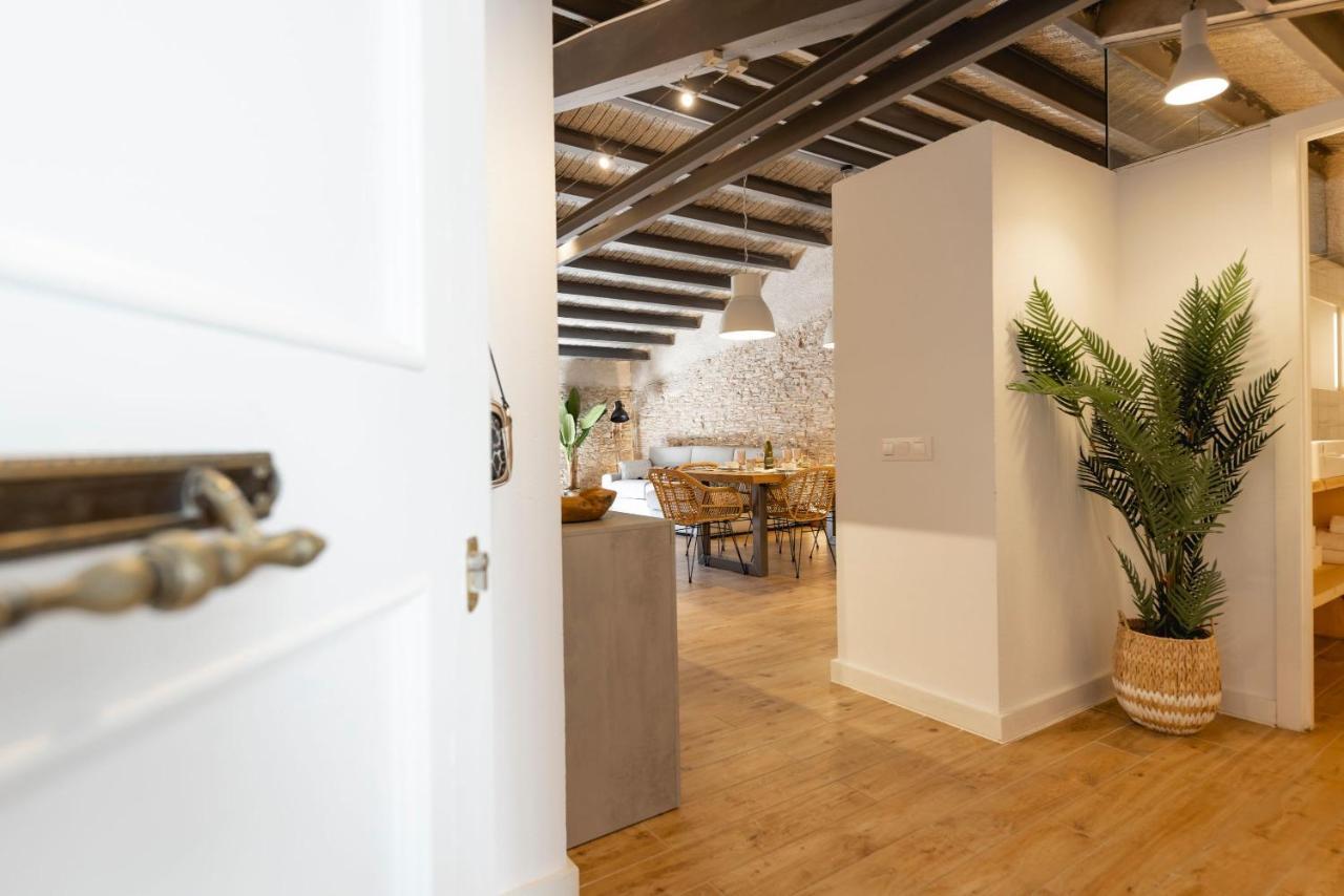 Bravissimo Placa Del Vi, Design Penthouse