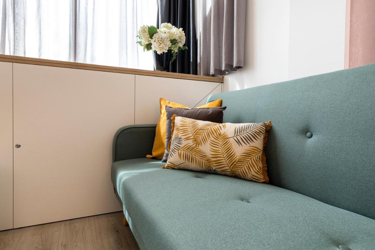 Apartamento Sylvia 1m - Precioso En Primera Línea De Mar - Céntrico - Playa - Wifi Ampuriabrava