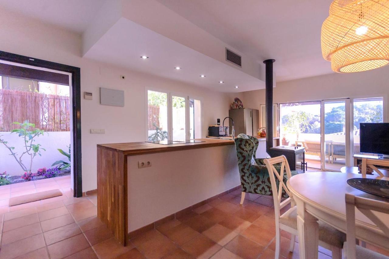 Lets Holidays Luxury House In Cala Llevado 2 *