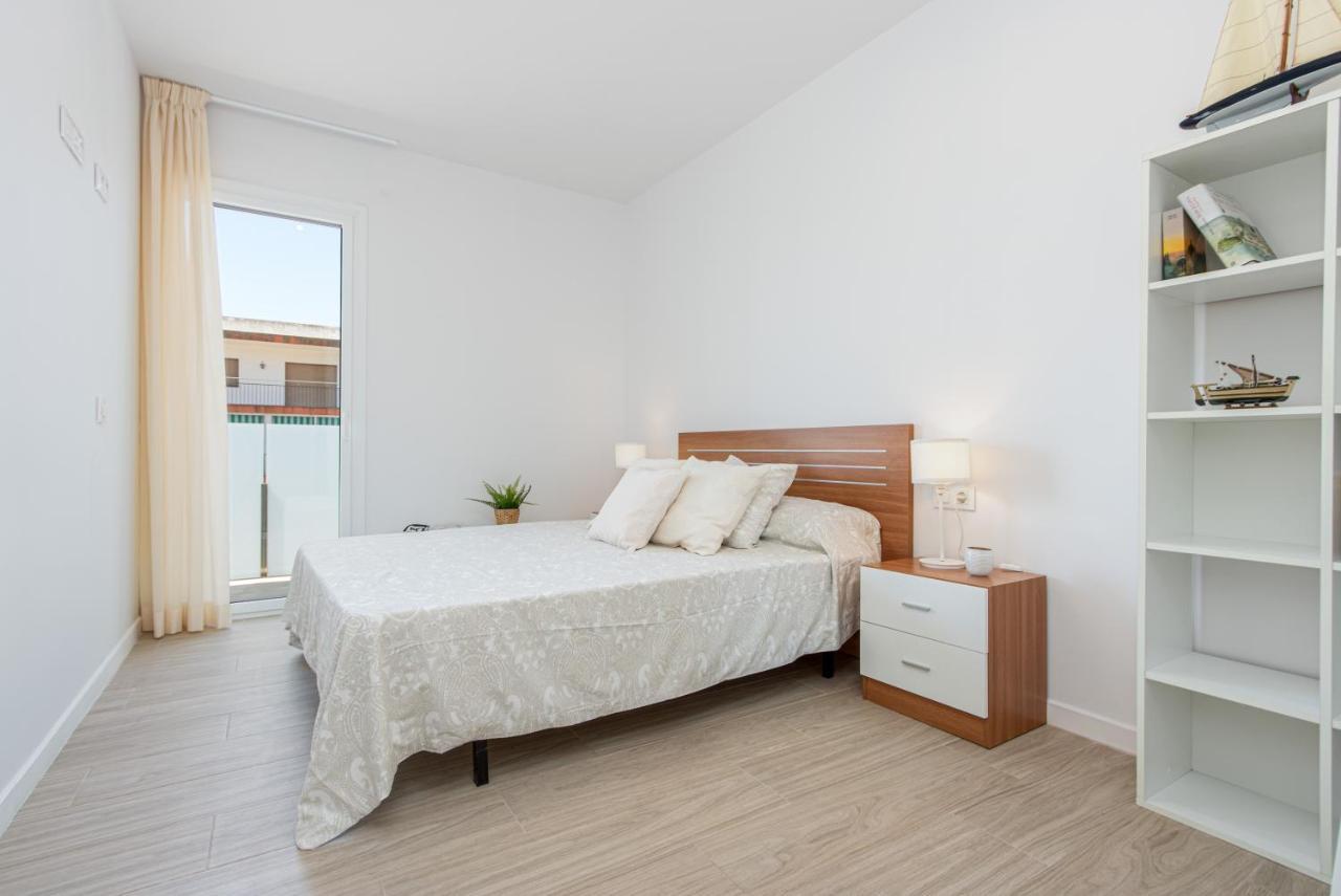 M A R I V E N T With Bathroom And Terrace 50 M2 *