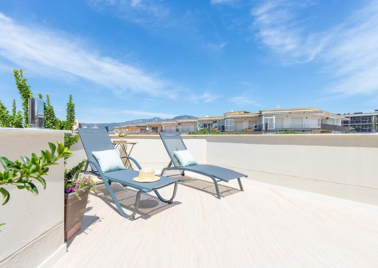 M A R I V E N T With Bathroom And Terrace 50 M2 Roses