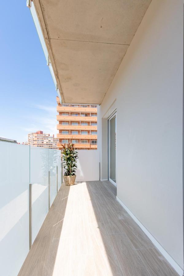 Apartment M A R I V E N T With Bathroom And Terrace 50 M2