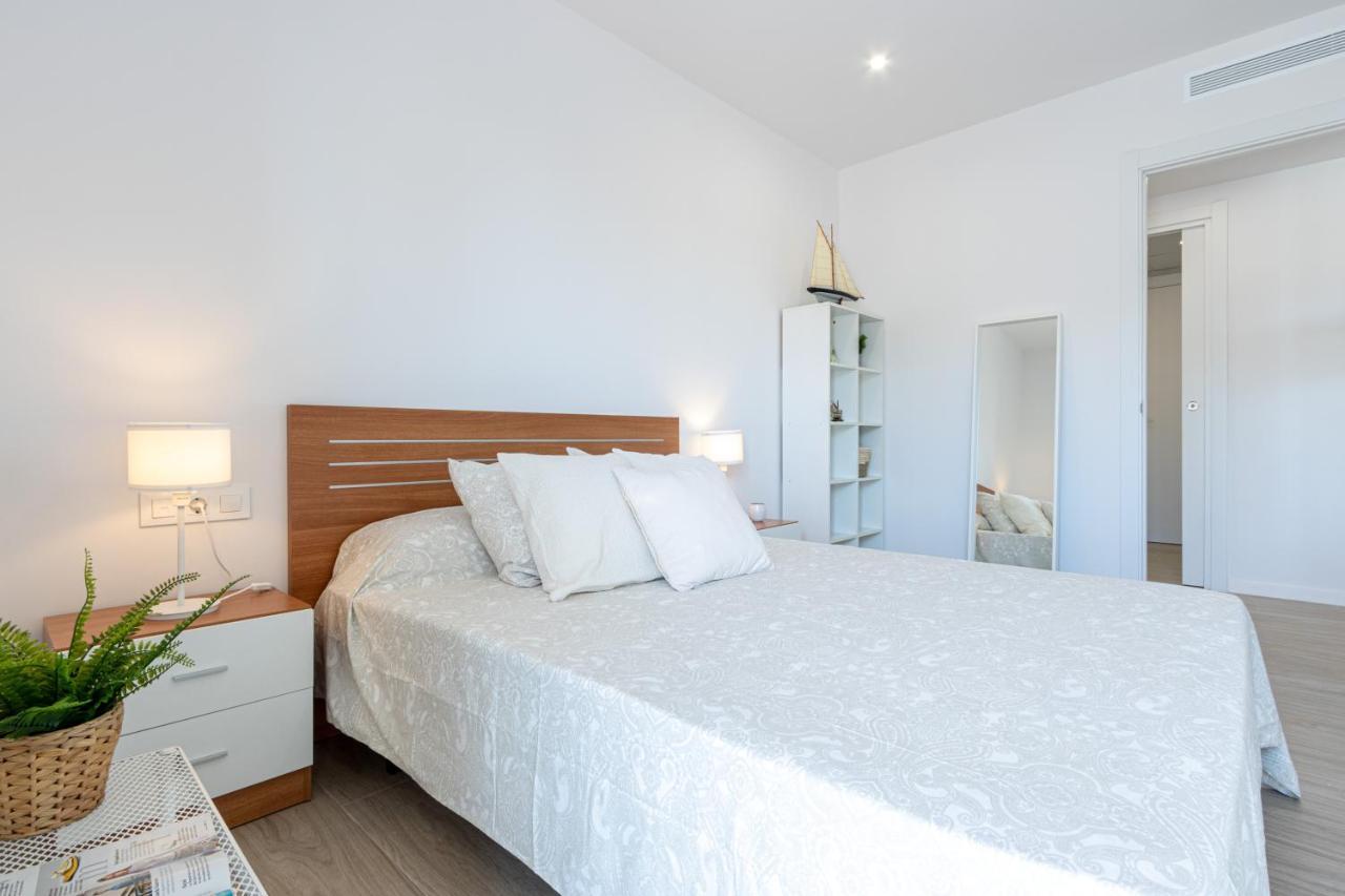 M A R I V E N T With Bathroom And Terrace 50 M2 Roses