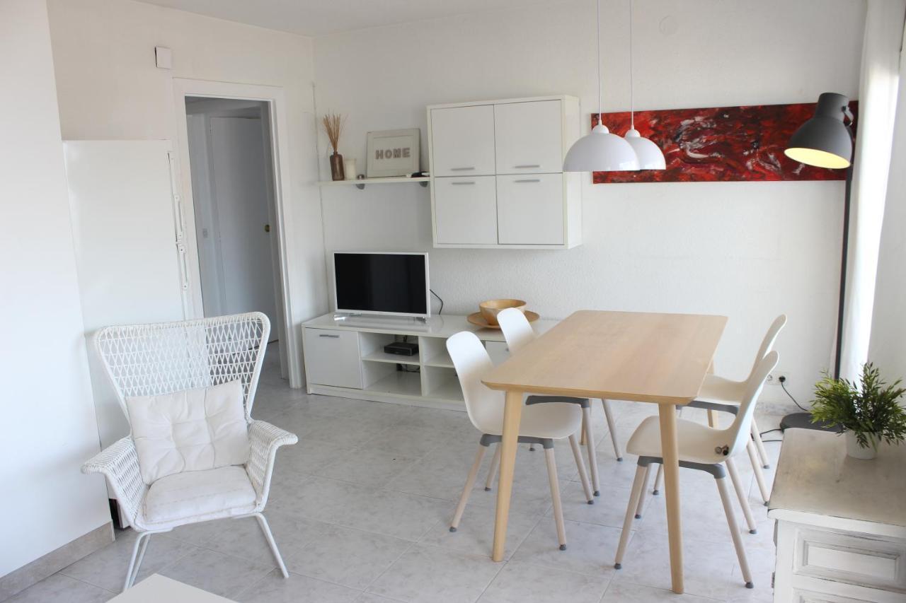 Apartamento Beautiful In Front Of Beach, Pool, View
