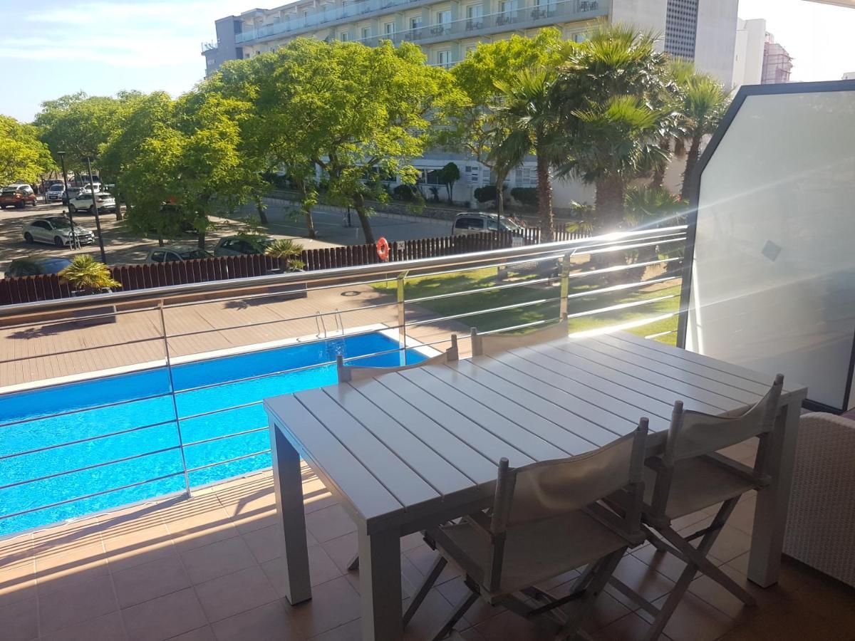 Apartamento Beautiful 75m2 With View At The Beach, Pool, Parking