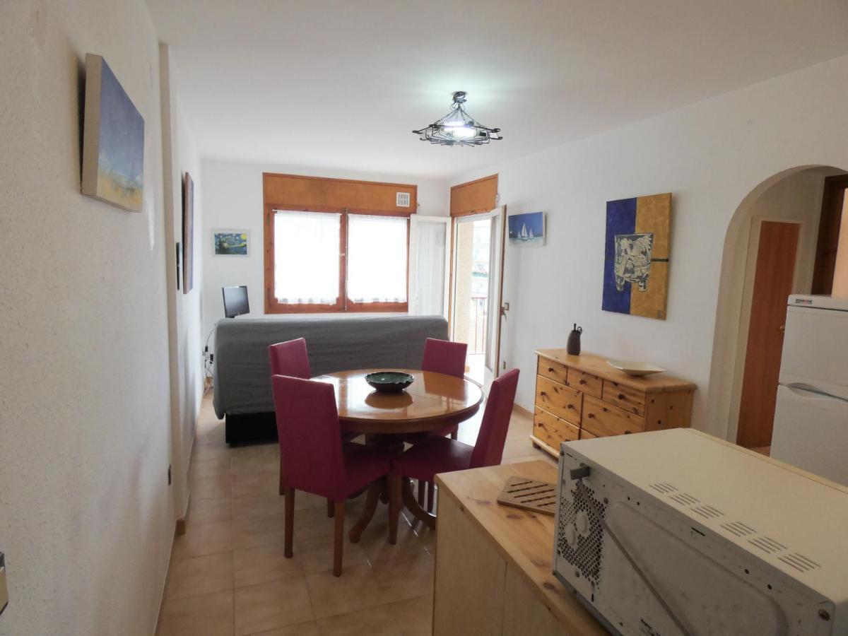 Apartment La Platja 3c Apto. Con Un Dormitorio, 200m Playa Y Plaza De Parking *