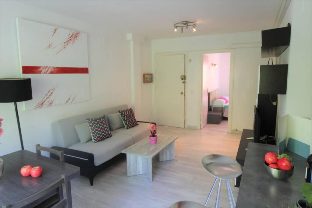 Apartamento A 5 Min Del Mar Caminando, Varias Piscinas, Wifi Karim Ampuriabrava