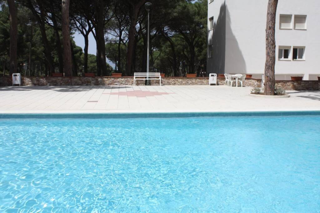 Precioso Con Piscina. *