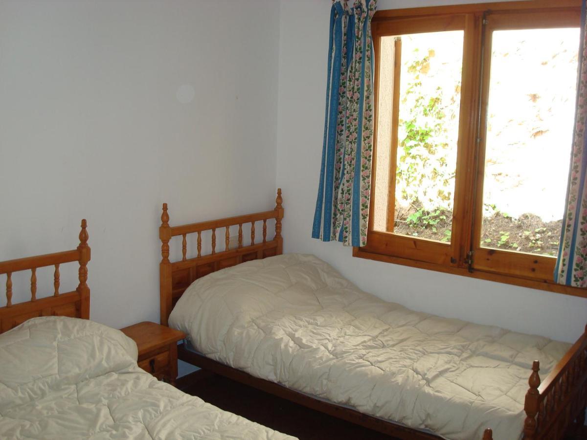 Beautiful Detached Close To Sandy Beach, Shops And Restaurants Villa *