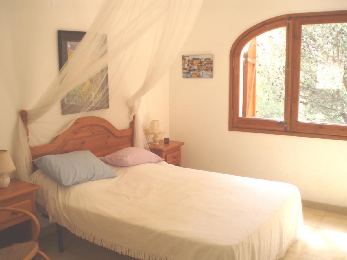 Villa Beautiful Detached Close To Sandy Beach, Shops And Restaurants *