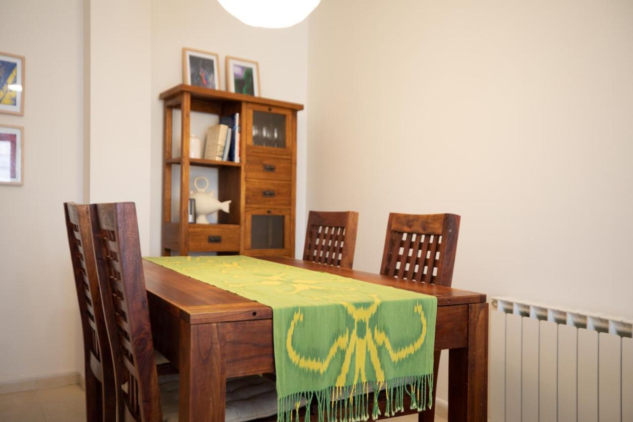 Hauzify I Capmany Apartamento *