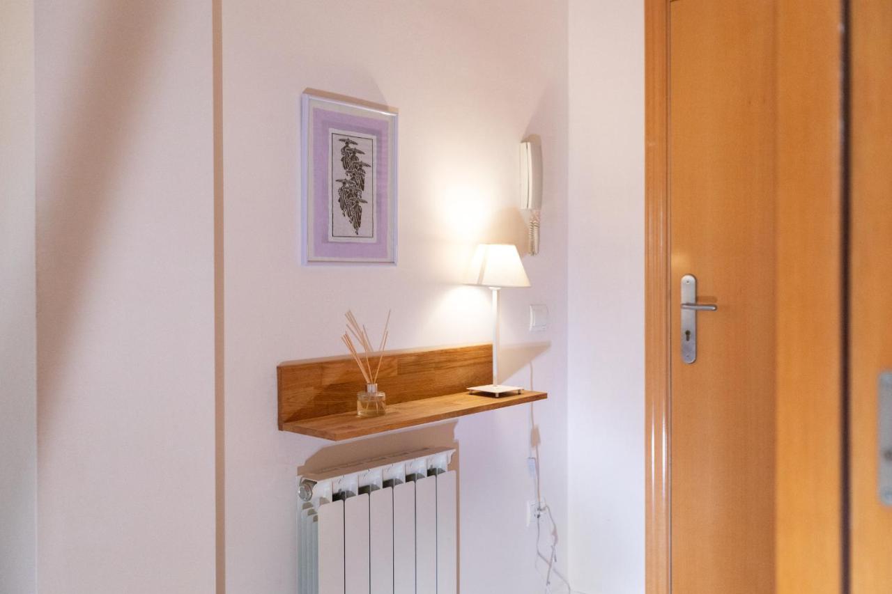 Hauzify I Capmany Apartamento