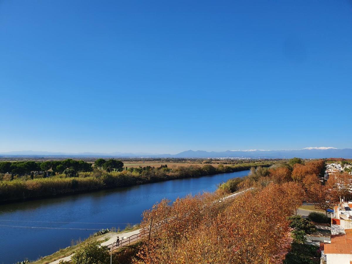 Apartment Rio Mar Empuriabrava