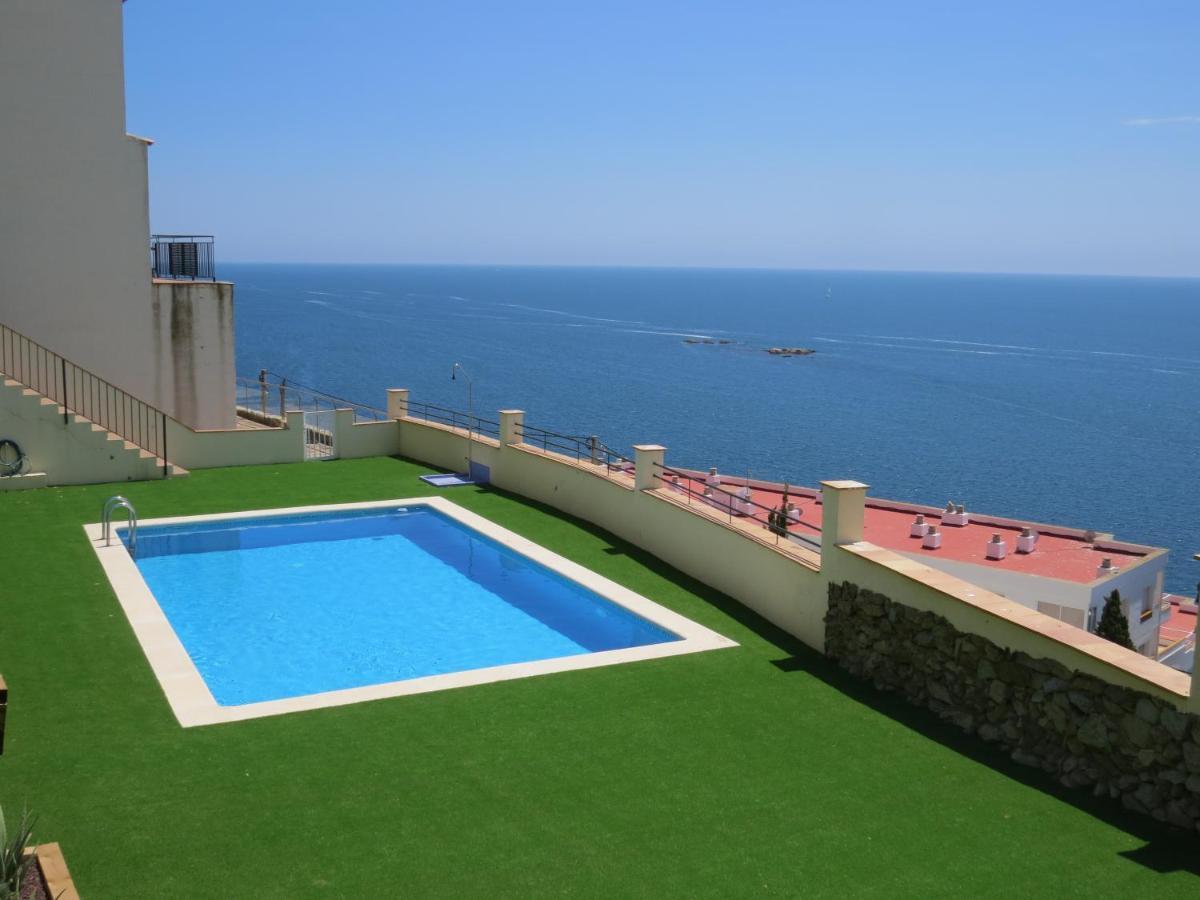 Marina 7 Rosas