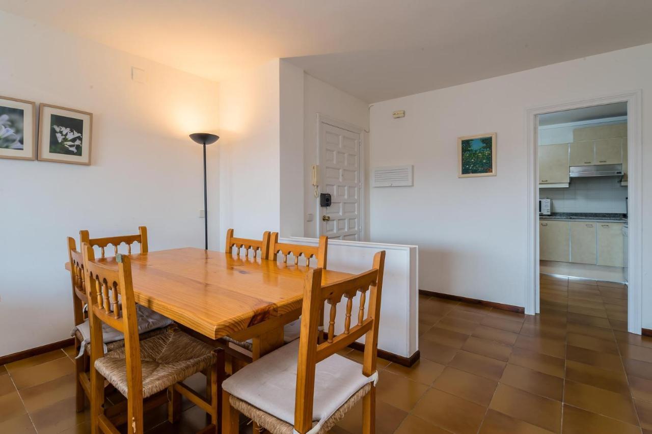 Av-1 6 Pax Apartment