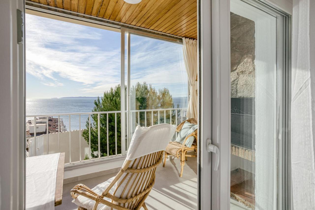 Vista Mar Roses