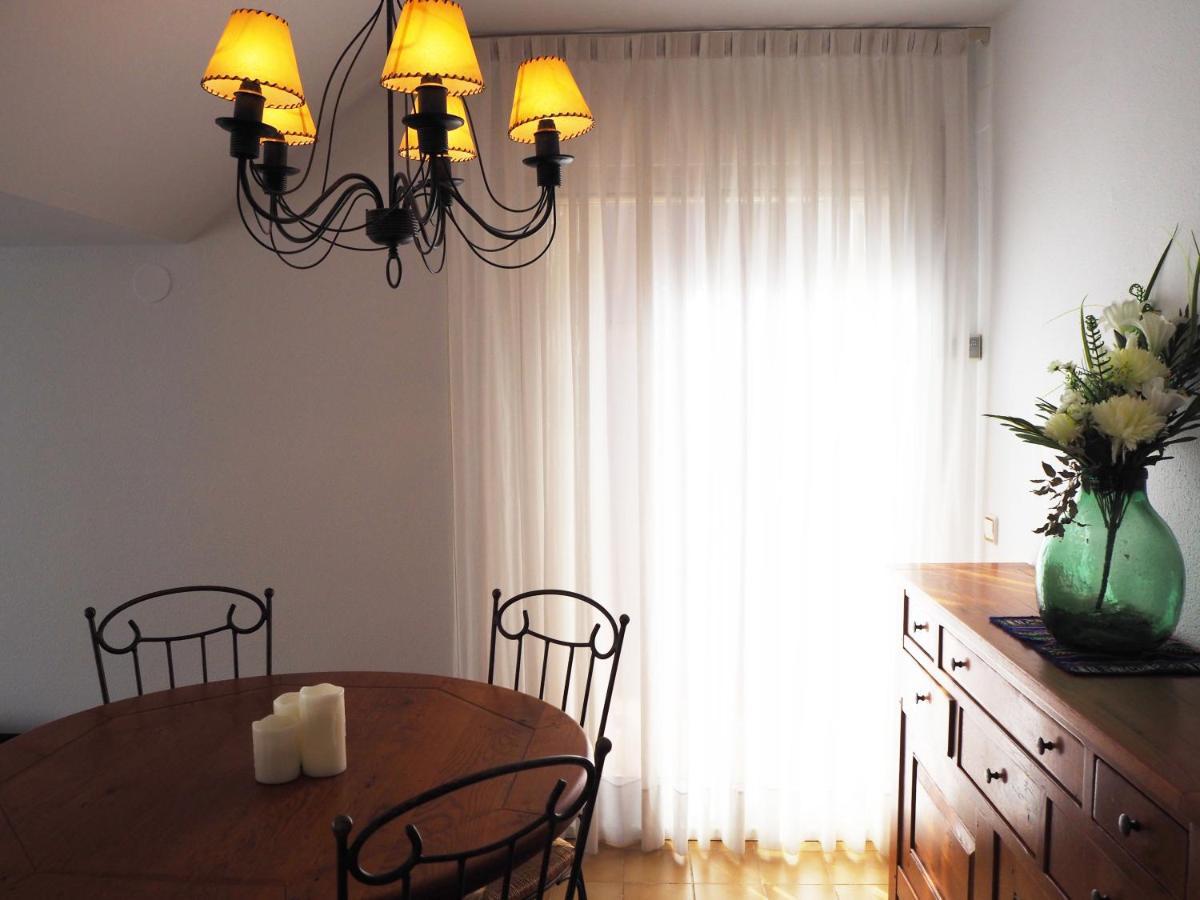Saromar I Amb Gran Terrassa, Per 6 Persones A 5 Minuts De La Platja Gran Apartamento
