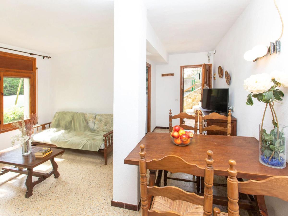 S'esquirols I By Interhome *