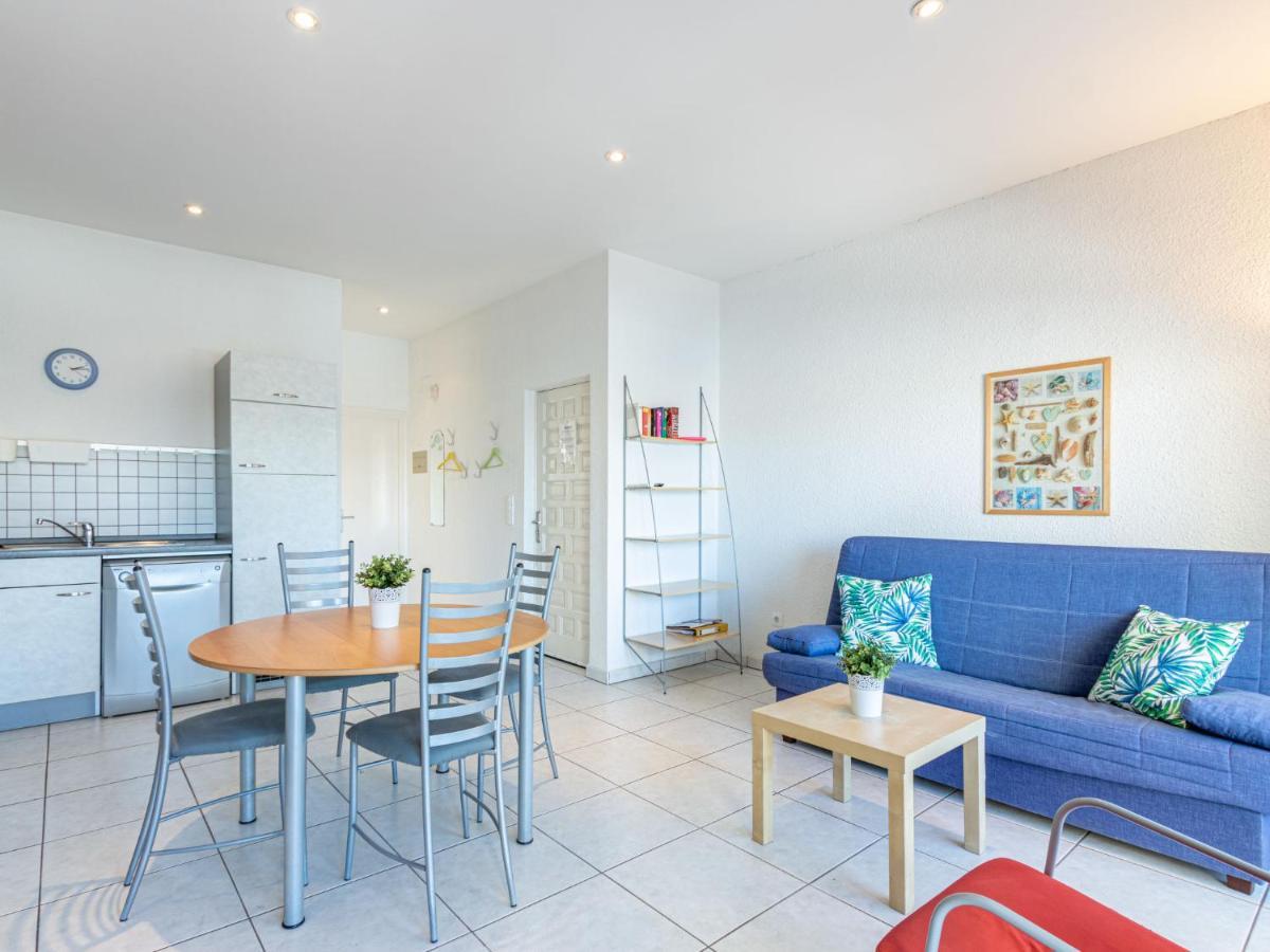 Port Primer-2 By Interhome