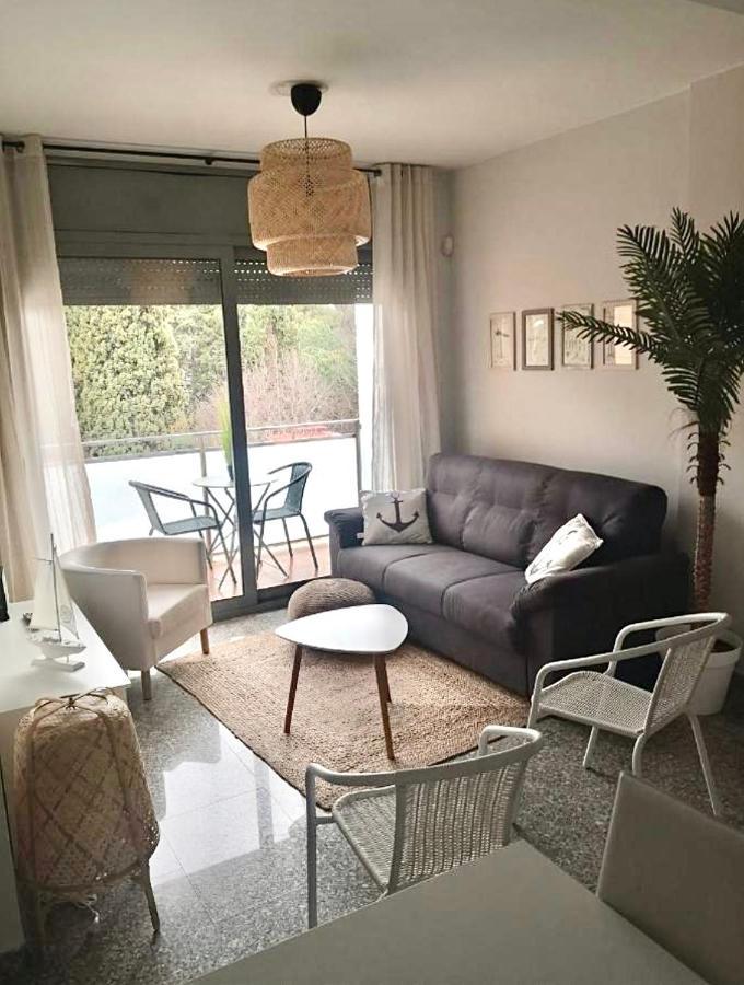 Seahomes Vacations, Beach&pool, In Fenals Apartamento *