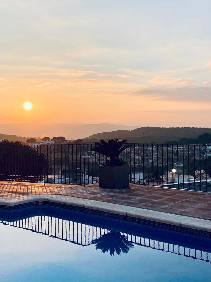 Charming & Peaceful With Swimming Pool