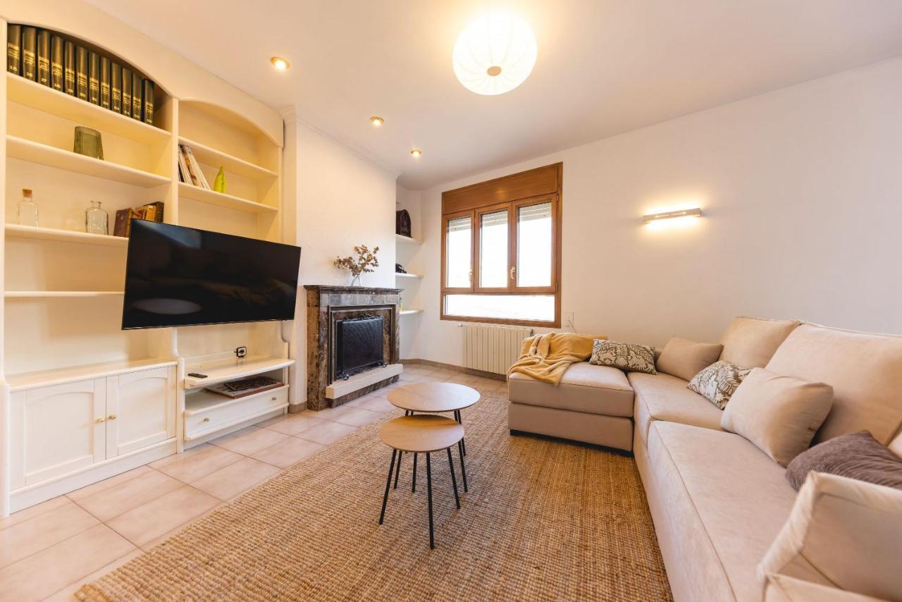 Bravissimo El Lleo, Bright 4-bedroom Apartment *