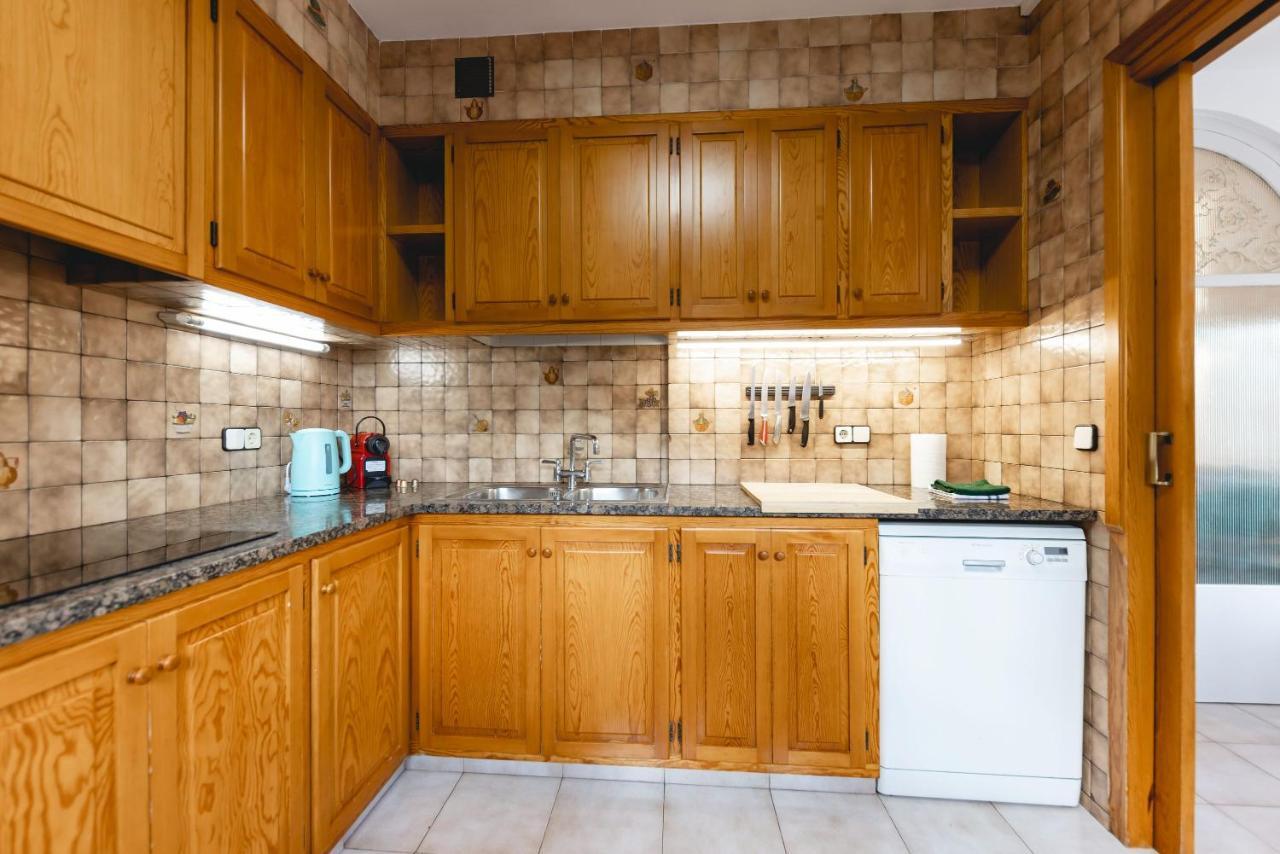 Bravissimo El Lleo, Bright 4-bedroom Apartment Girona