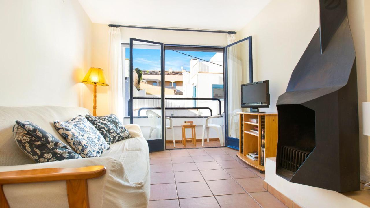 1 Monts -