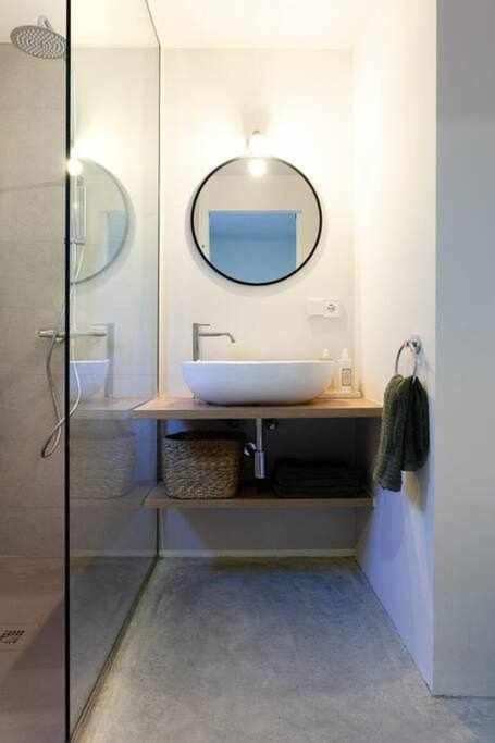 Velo Vern 1 Beautiful New 2 Bed Ensuite Girona