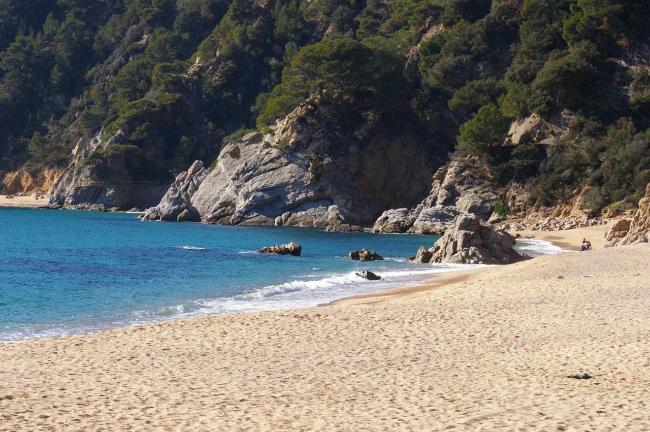 Сasa de vacaciones Casas Blanca 14 Junto A Piscina En Playa Privada Santa María De Llorell Tossa de Mar