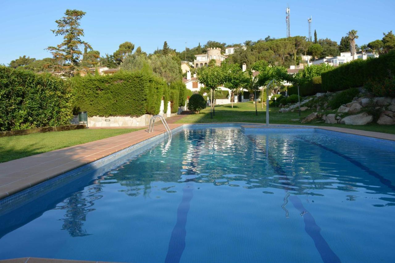 Casas Blanca 14 Junto A Piscina En Playa Privada Santa María De Llorell * Tossa de Mar