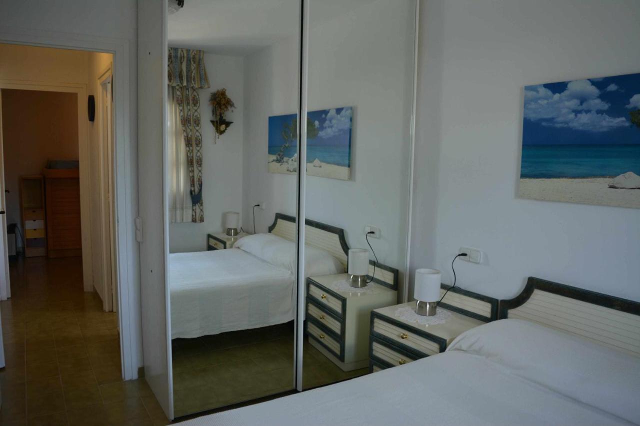 Сasa de vacaciones Casas Blanca 14 Junto A Piscina En Playa Privada Santa María De Llorell *