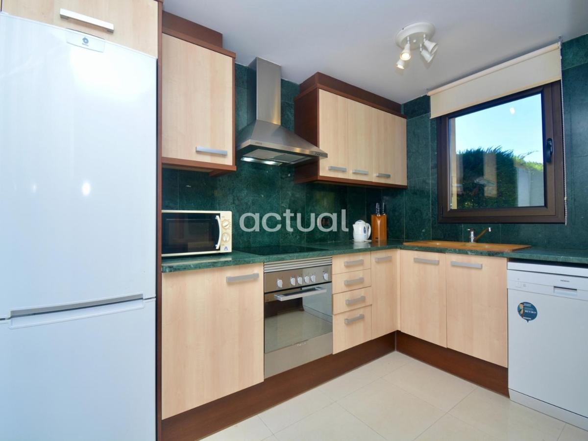 Xaloc Esc.b Bajos A Apartamento