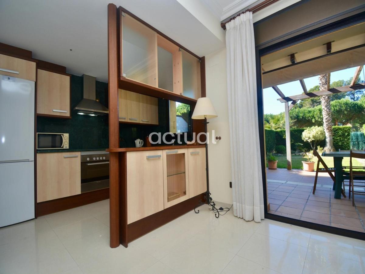 Xaloc Esc.b Bajos A Apartamento *