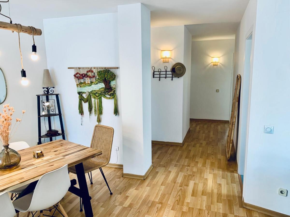 Hauzify I Fortuny Apartment