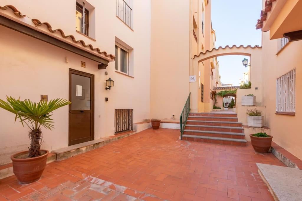 A 5 Min Del Mar Caminando, Varias Piscinas, Wifi Karim Apartamento *