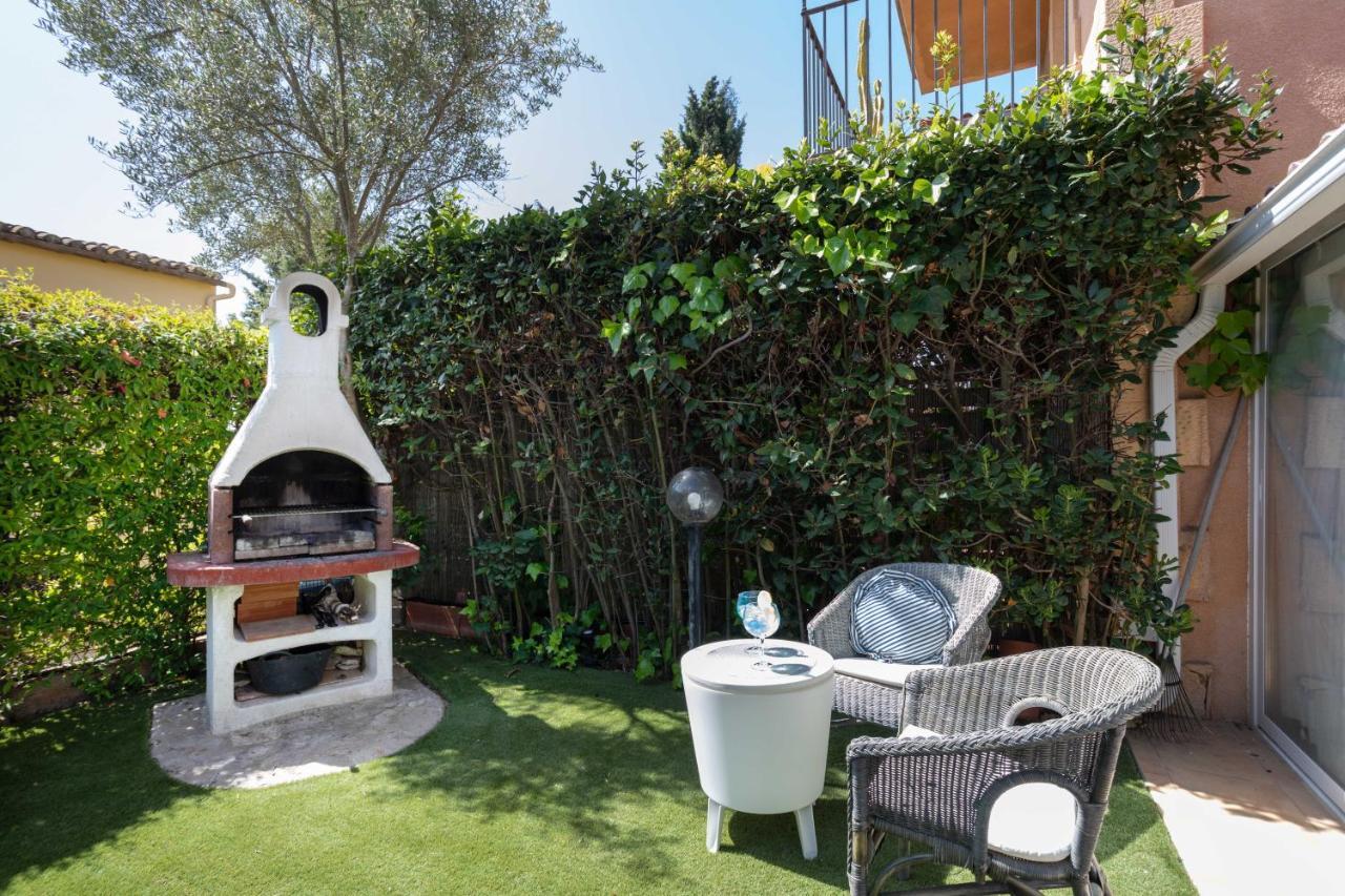 Bonita Con Jardín Privado Y Piscina Comunitaria