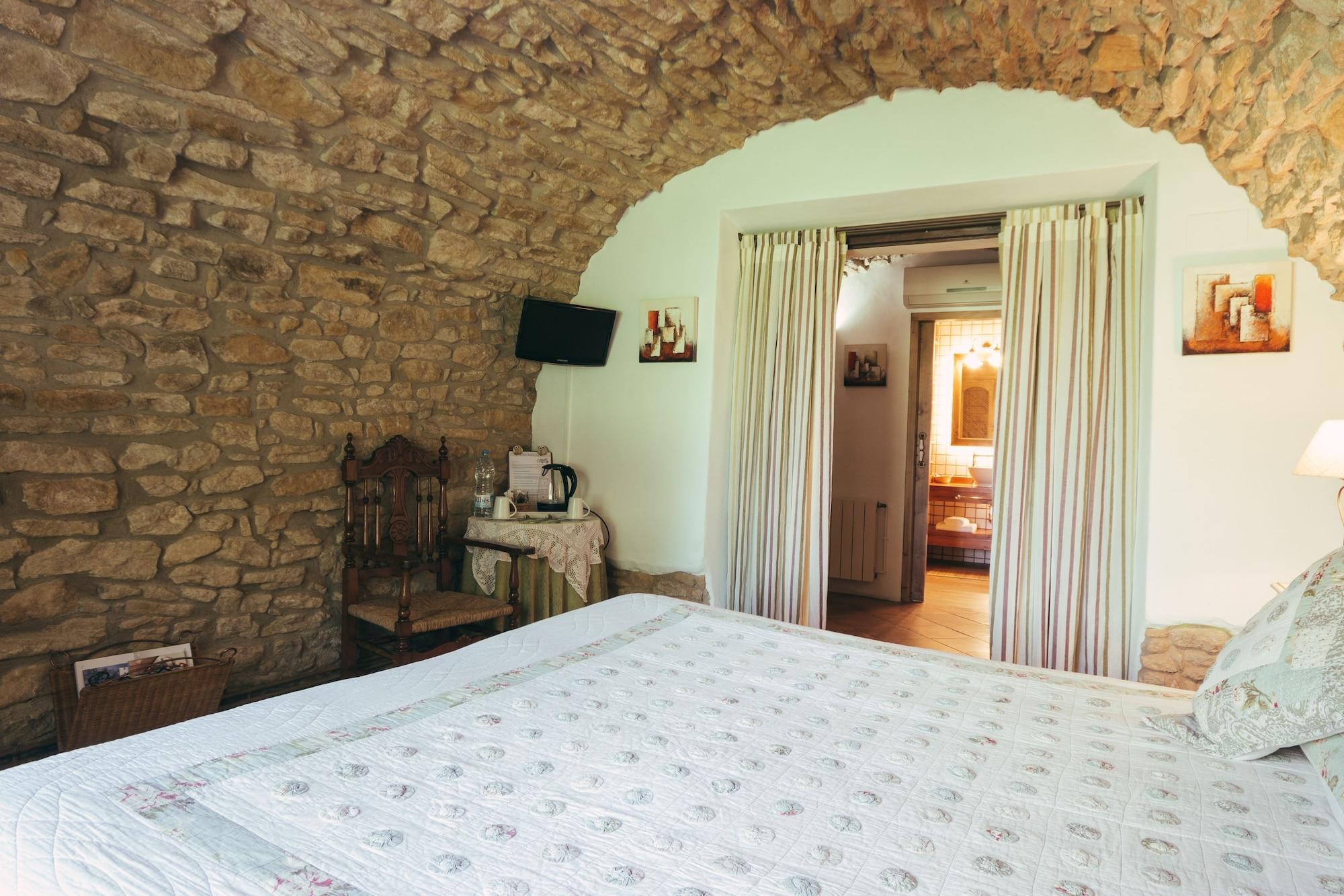 Hotel Mas Rabiol -costa Brava-emporda-only Adults Peratallada