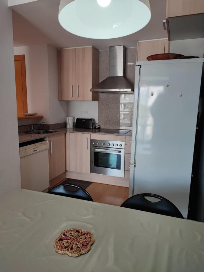 Proche Commerces Avec Grande Terrasse Et Piscine * Rosas