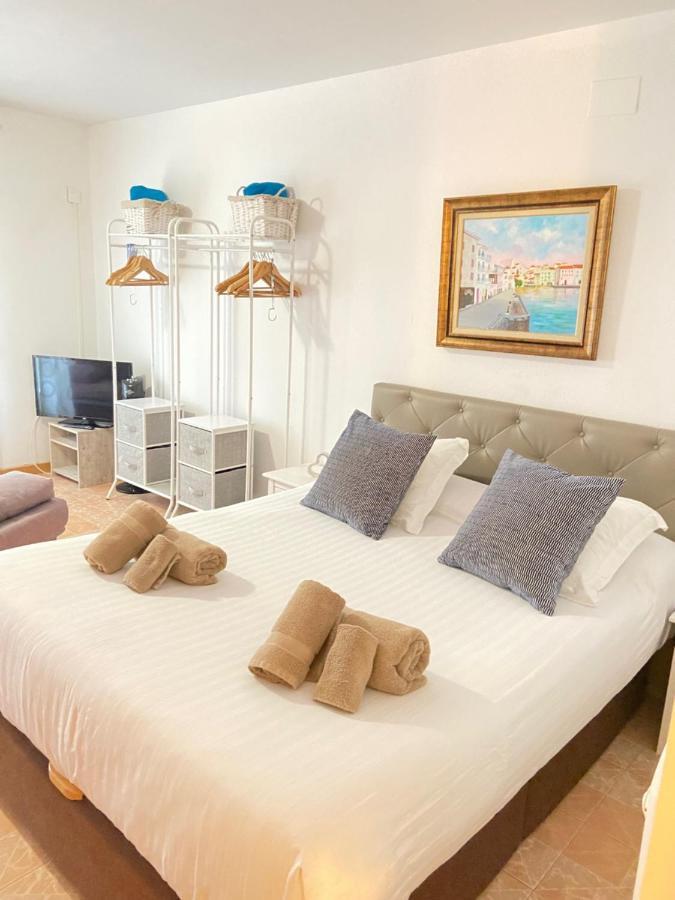 Loft-estudio Llane En * Cadaques