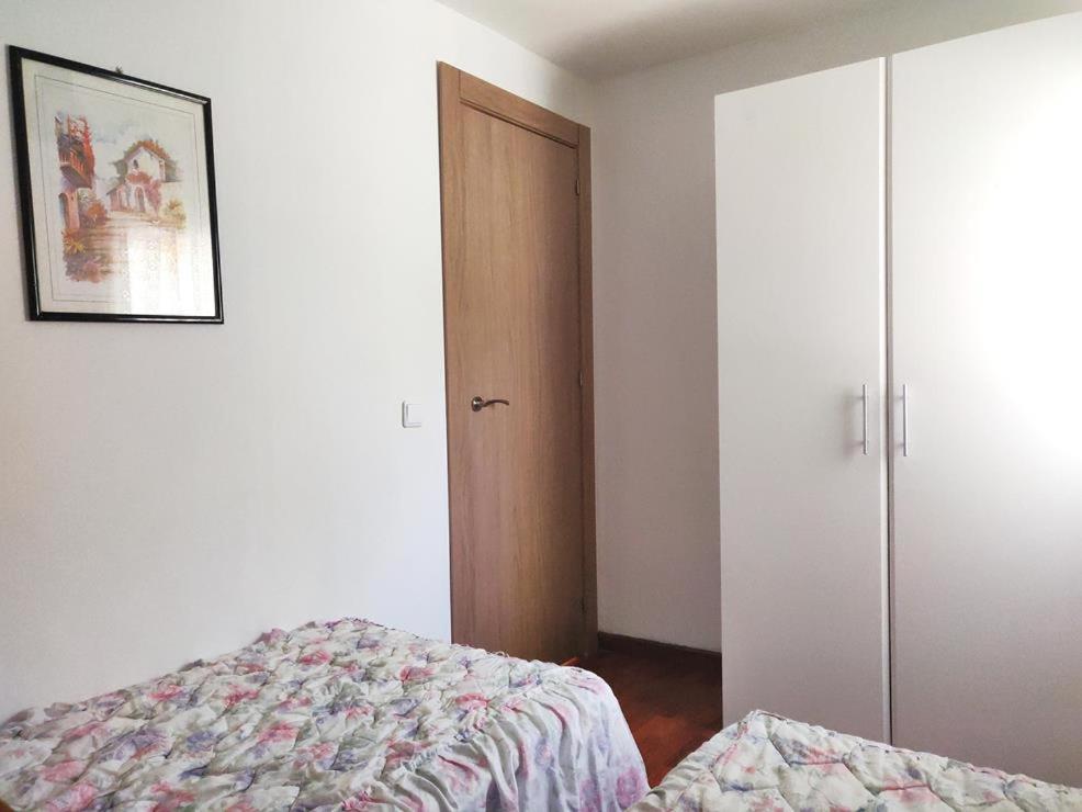 Beautiful Apartment, Swimming Pool And 1
