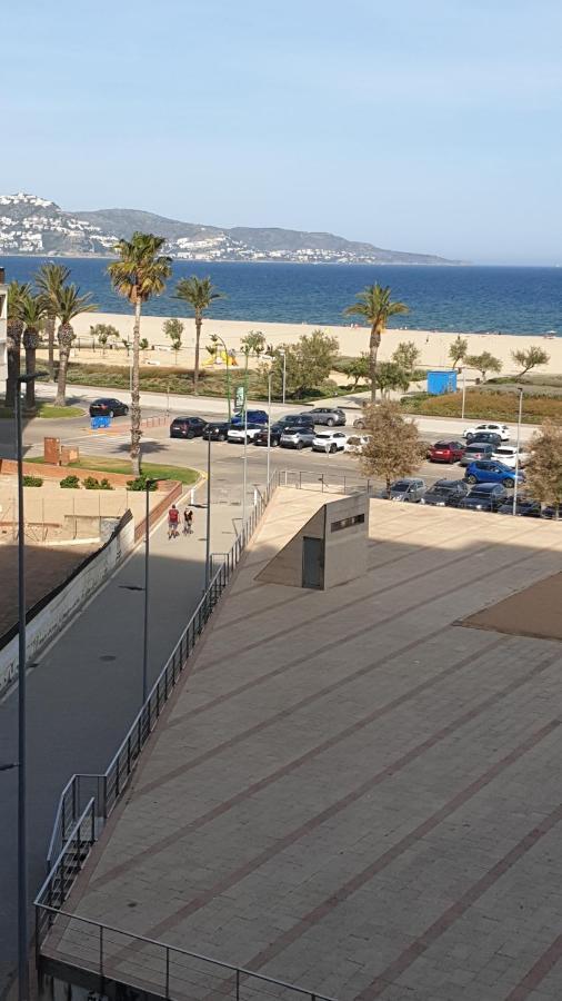 Apartment Les Vagues Au Balcon Empuriabrava