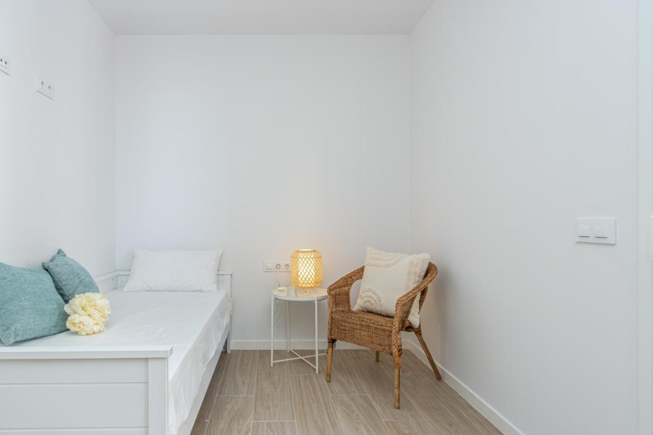 Apartment M A R I V E N T 01