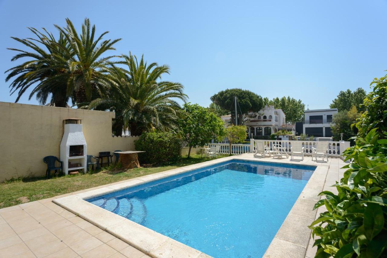 Casa Fluvia * Ampuriabrava