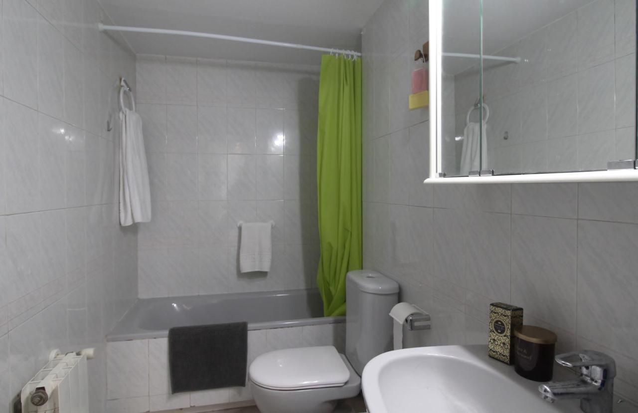 Apartamento Esquinero En *