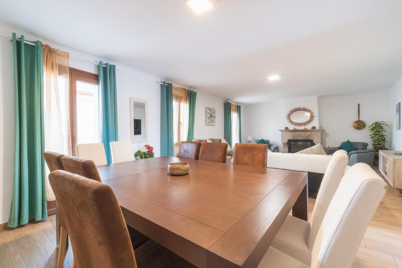 Newly Renovated Large Villa With Garden *