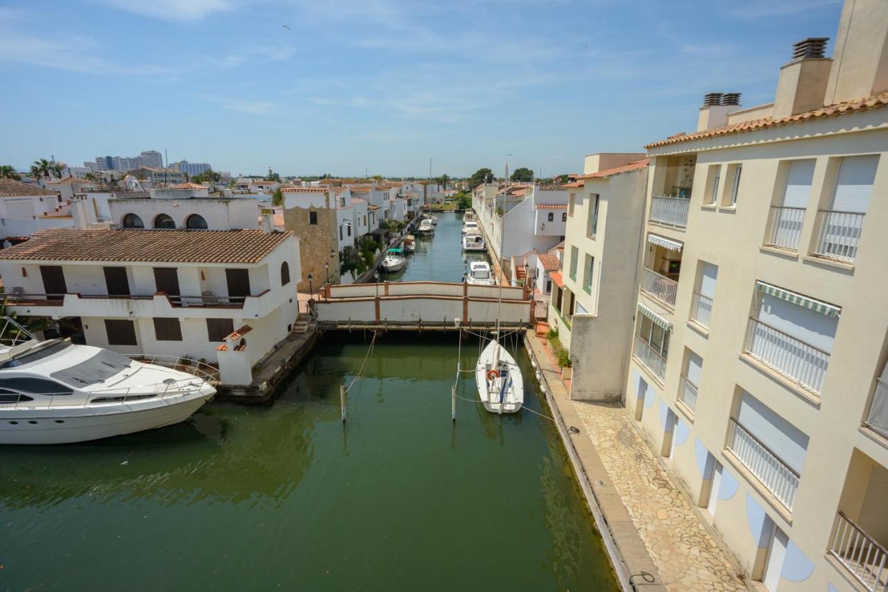 Holiday home Casa Cartago Empuriabrava